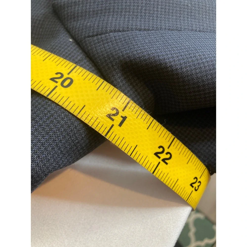 JOS A BANK Mens Charcoal Gray Wool Blazer Sz 40S Banker Business Academia Preppy